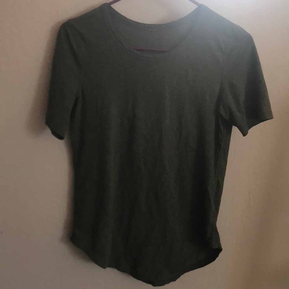 Forest green t-shirt lululemon